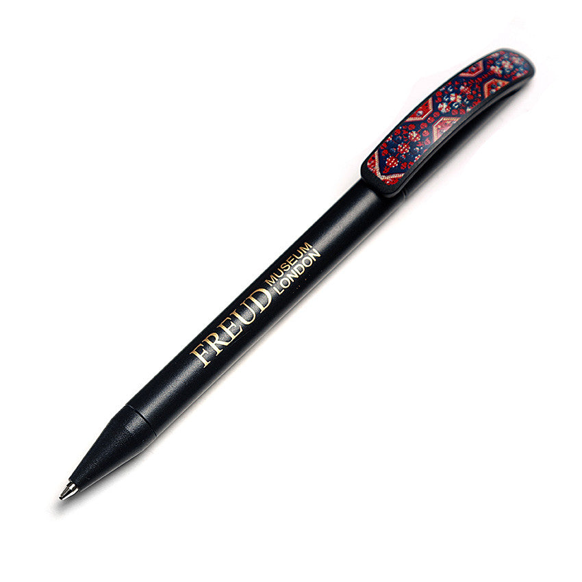 Rug Pen